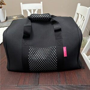 Pampered Chef Black Polka Dot dish carrier